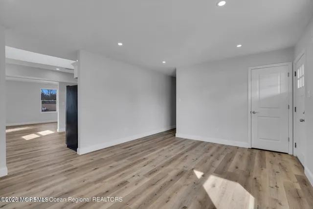 $2,550 | 152 Windward Drive, Barnegat, NJ 08005