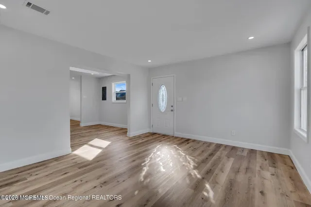 $2,550 | 152 Windward Drive, Barnegat, NJ 08005