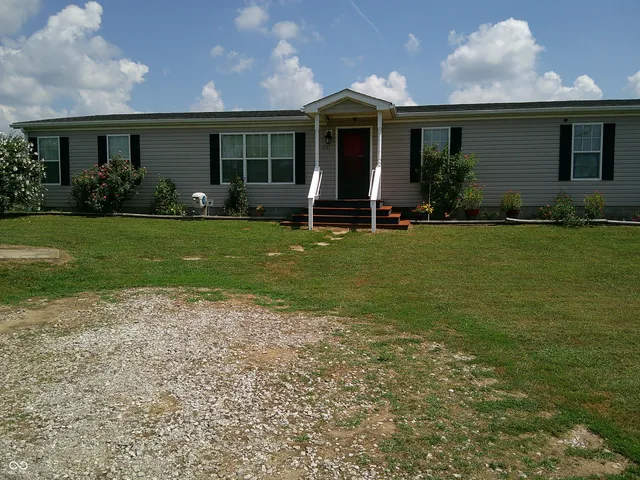 $295,000 | 1661 Killion Avenue, Seymour, IN 47274