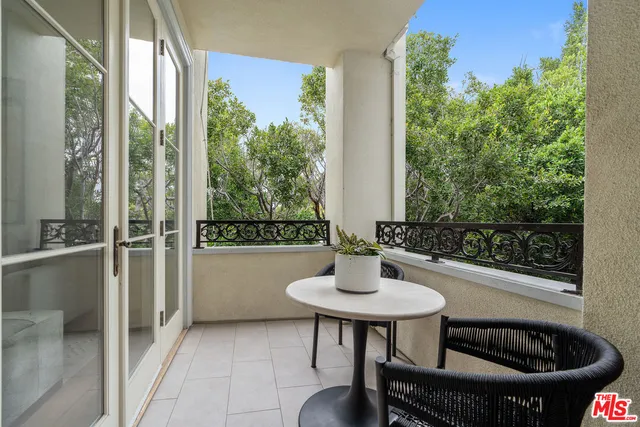 $2,495,000 | 10118 Empyrean Way, Unit 204, Los Angeles, CA 90067