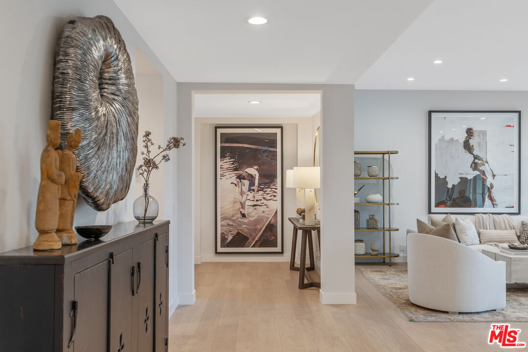 10118 Empyrean Way, Unit 204 Los Angeles, CA 90067 - Photo 16 of 44