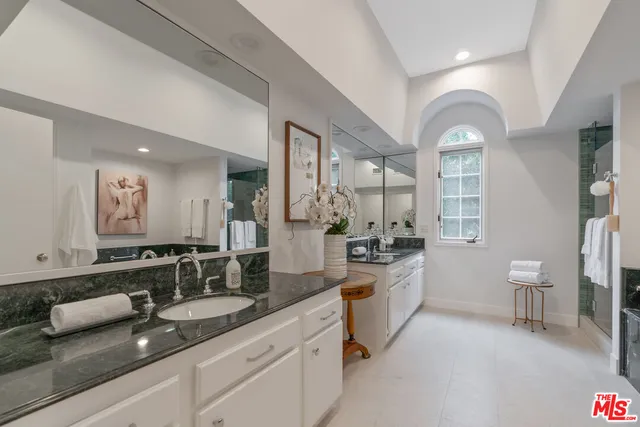 $2,495,000 | 10118 Empyrean Way, Unit 204, Los Angeles, CA 90067