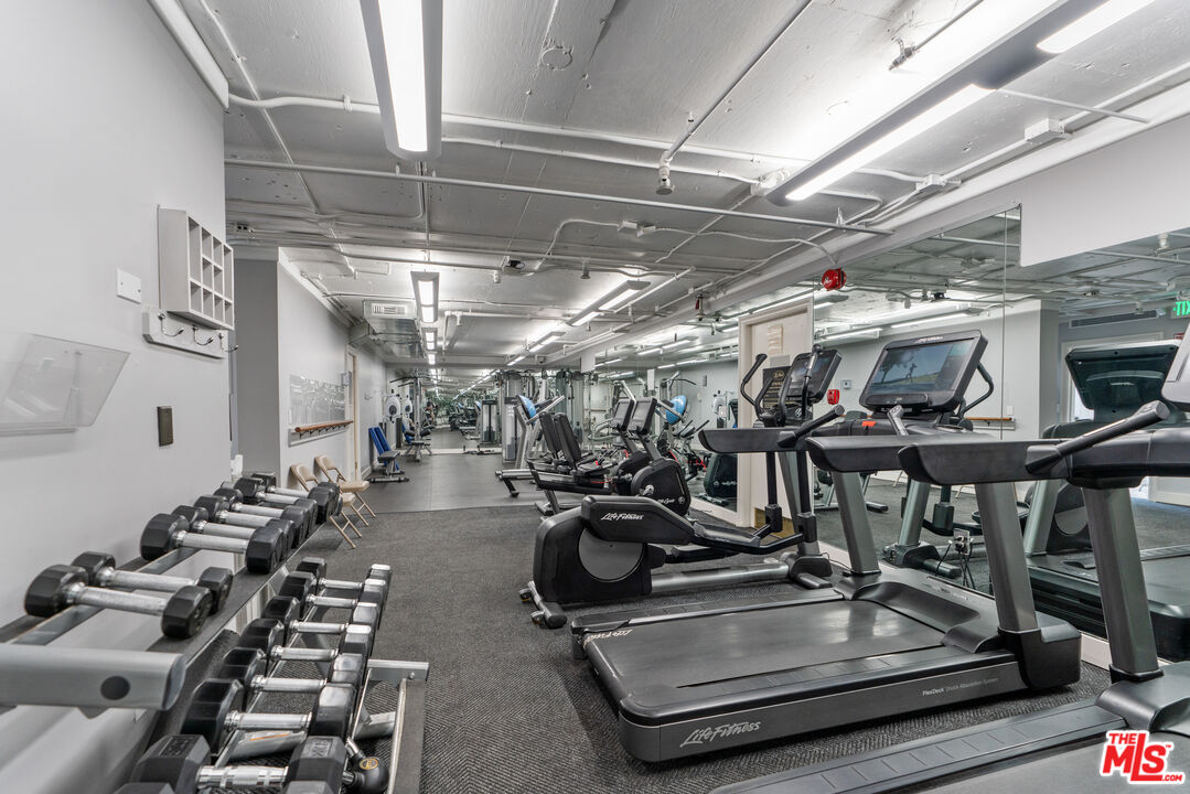 10118 Empyrean Way, Unit 204 Los Angeles, CA 90067 - Photo 41 of 44