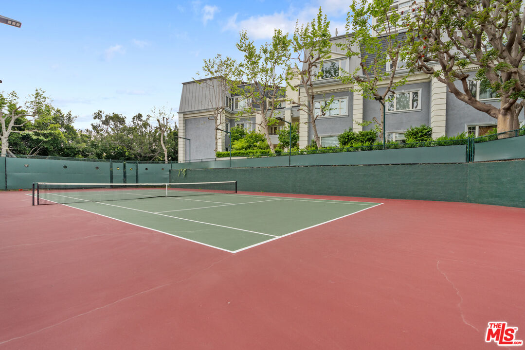 10118 Empyrean Way, Unit 204 Los Angeles, CA 90067 - Photo 42 of 44