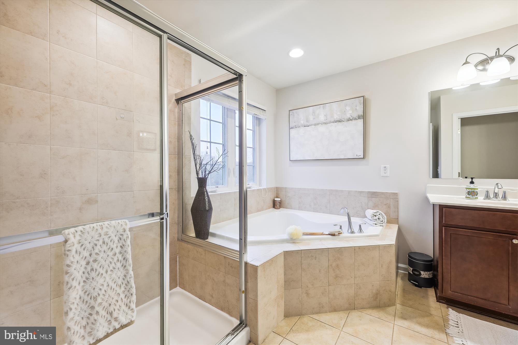 15707 Monksilver Bend Upper Marlboro, MD 20774 - Photo 23 of 58 En-suite bath with walk-in shower & soaking tub