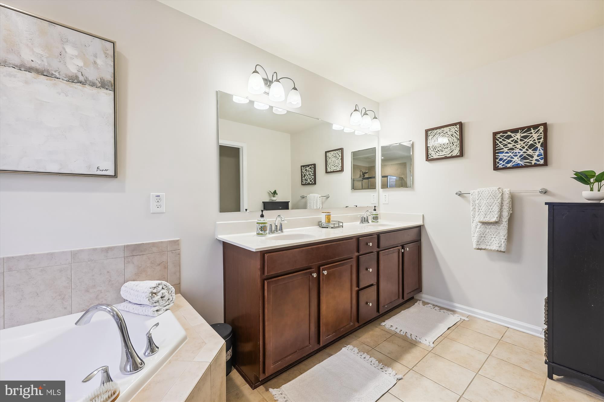 15707 Monksilver Bend Upper Marlboro, MD 20774 - Photo 24 of 58 Dual vanity with tons of storage space