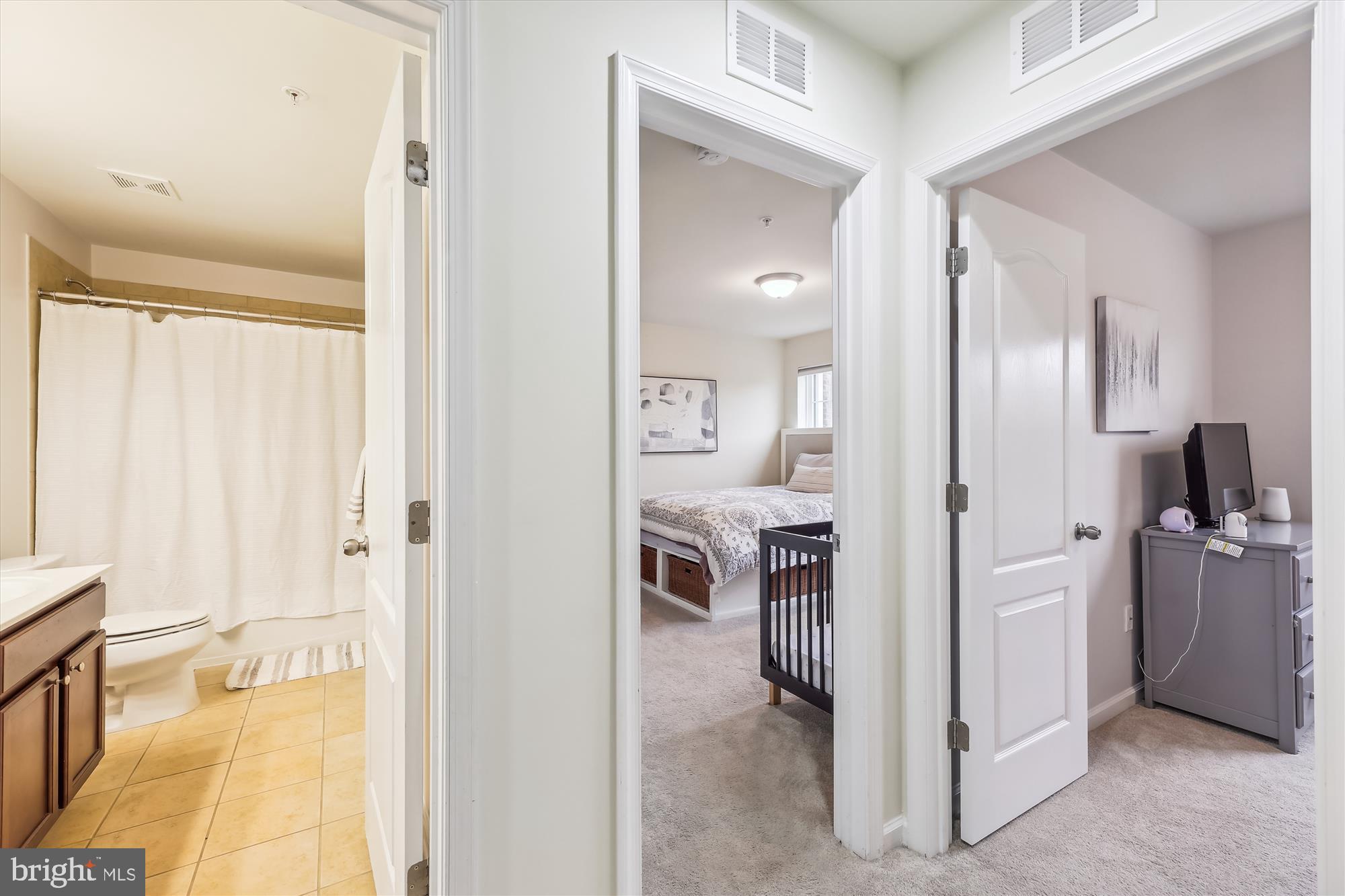 15707 Monksilver Bend Upper Marlboro, MD 20774 - Photo 31 of 58 Hallway view into bedrooms & bathroom