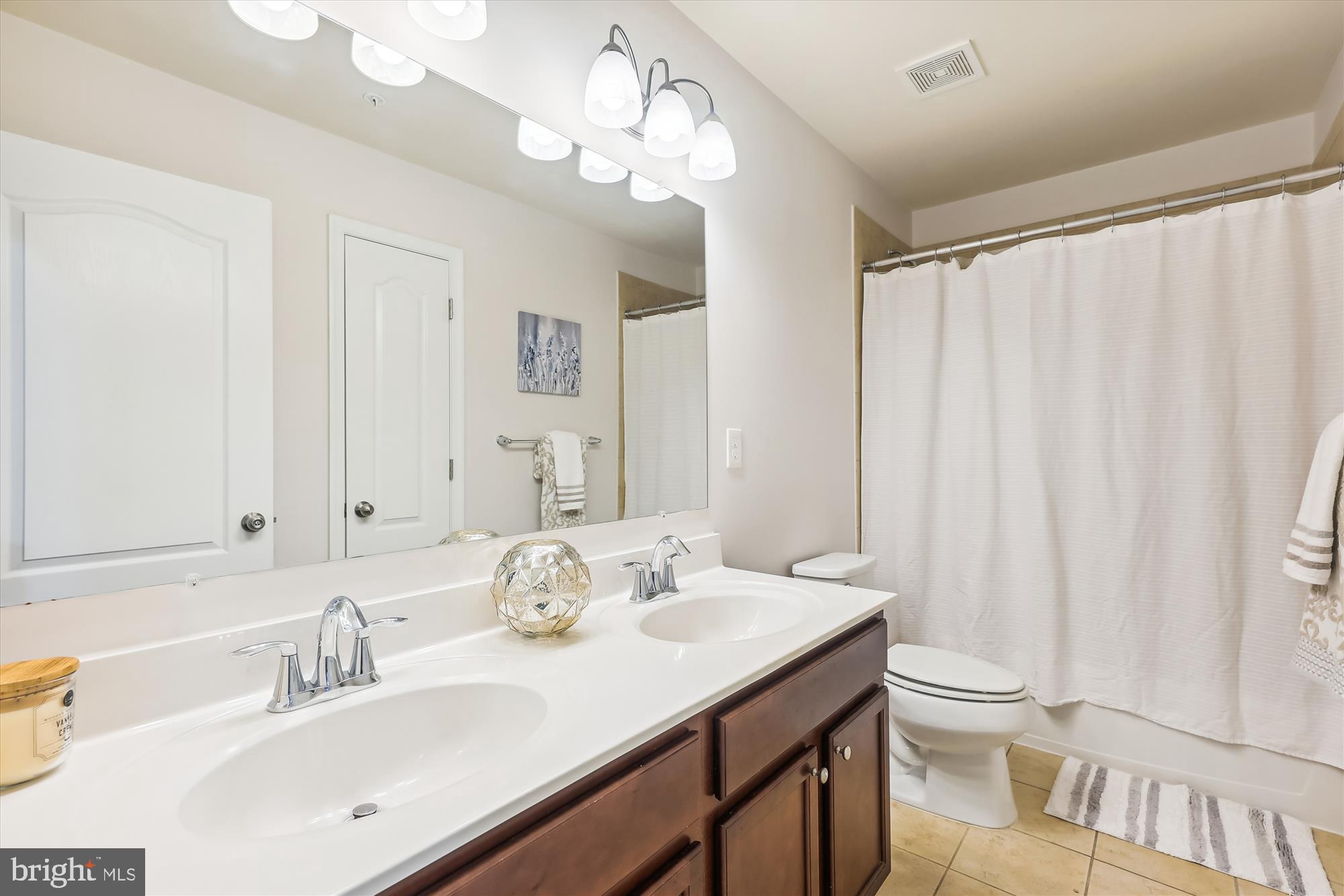 15707 Monksilver Bend Upper Marlboro, MD 20774 - Photo 32 of 58 Full bathroom w/dual vanity & tiled shower