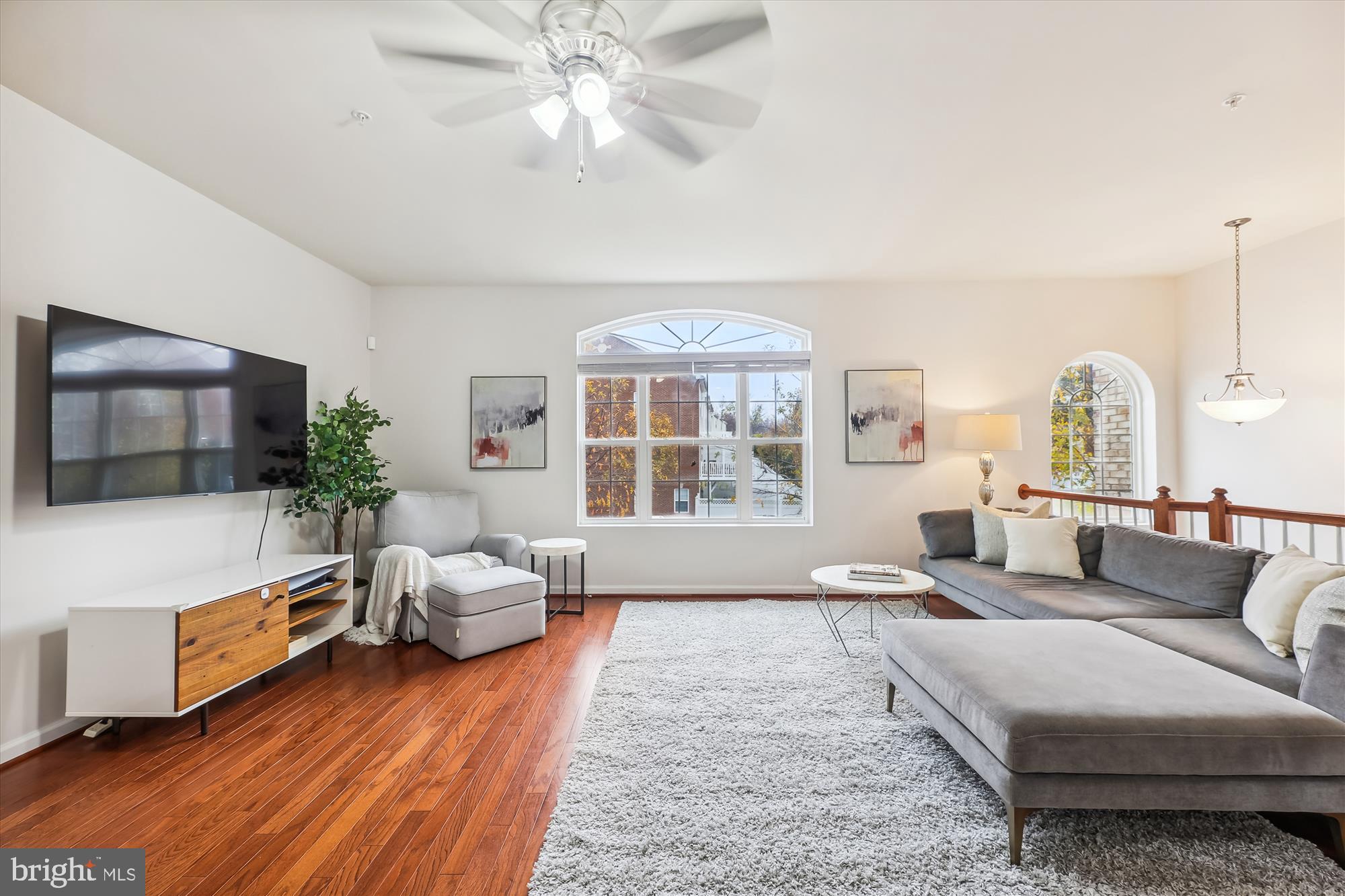 15707 Monksilver Bend Upper Marlboro, MD 20774 - Photo 6 of 58 Lots of natural light