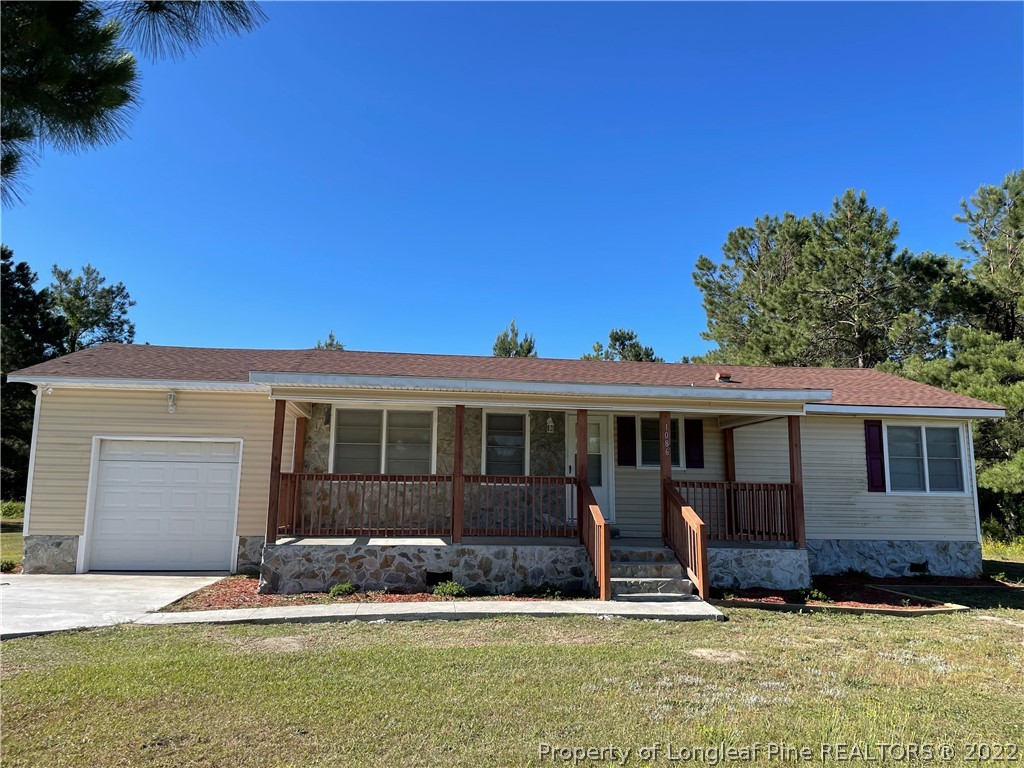 1086 Howell Road St. Pauls, NC 28384 - Photo 1 of 18