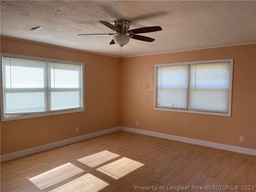 1086 Howell Road St. Pauls, NC 28384 - Photo 6 of 18