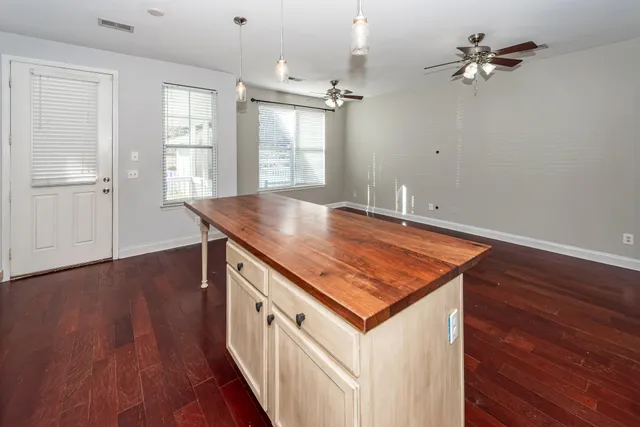 $2,595 | 5154 East Liberty Park Circle, North Charleston, SC 29405