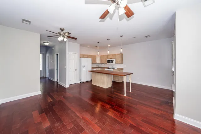 $2,595 | 5154 East Liberty Park Circle, North Charleston, SC 29405