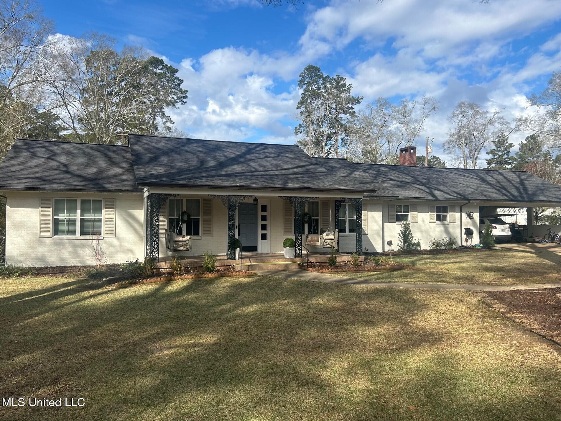 982 South Church Street Brookhaven, MS 39601 - Photo 2 of 75 83250025-724b-4bbf-b9da-2d948c380823