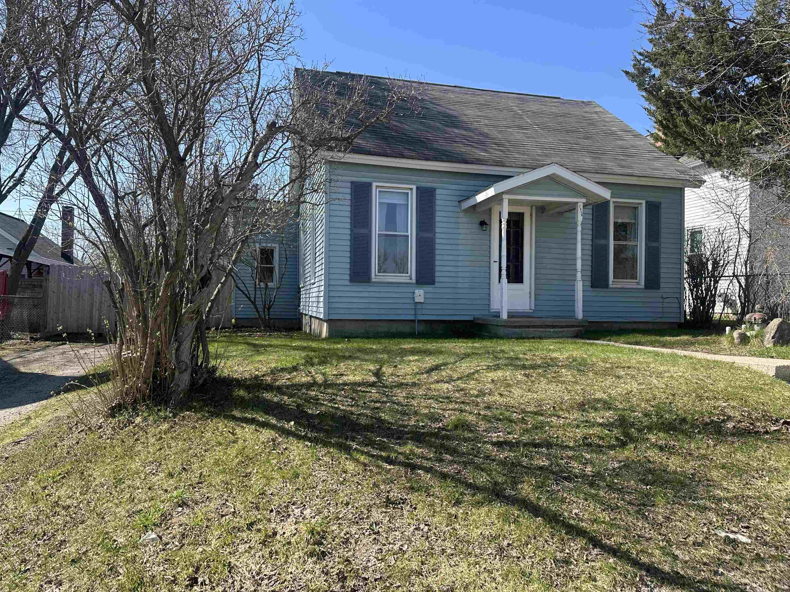 3038 Sullivan Street Cedar, MI 49621 - Photo 2 of 23