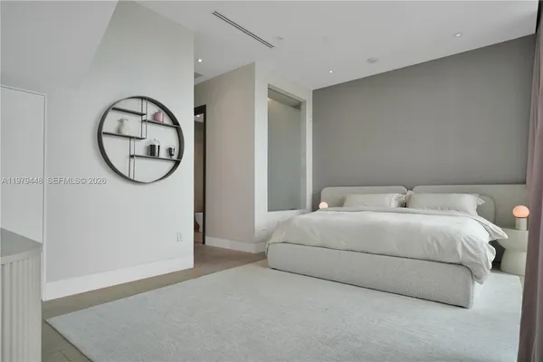 $130,000 | 5501 Pine Tree Drive, Miami Beach, FL 33140