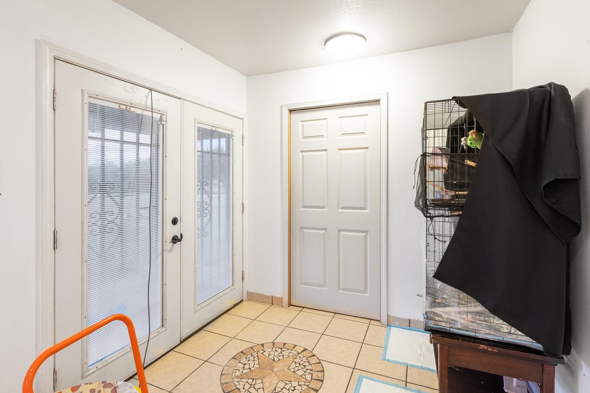 176 Old Lexington Road, Unit C Elgin, TX 78621 - Photo 5 of 31 a view of a entryway door