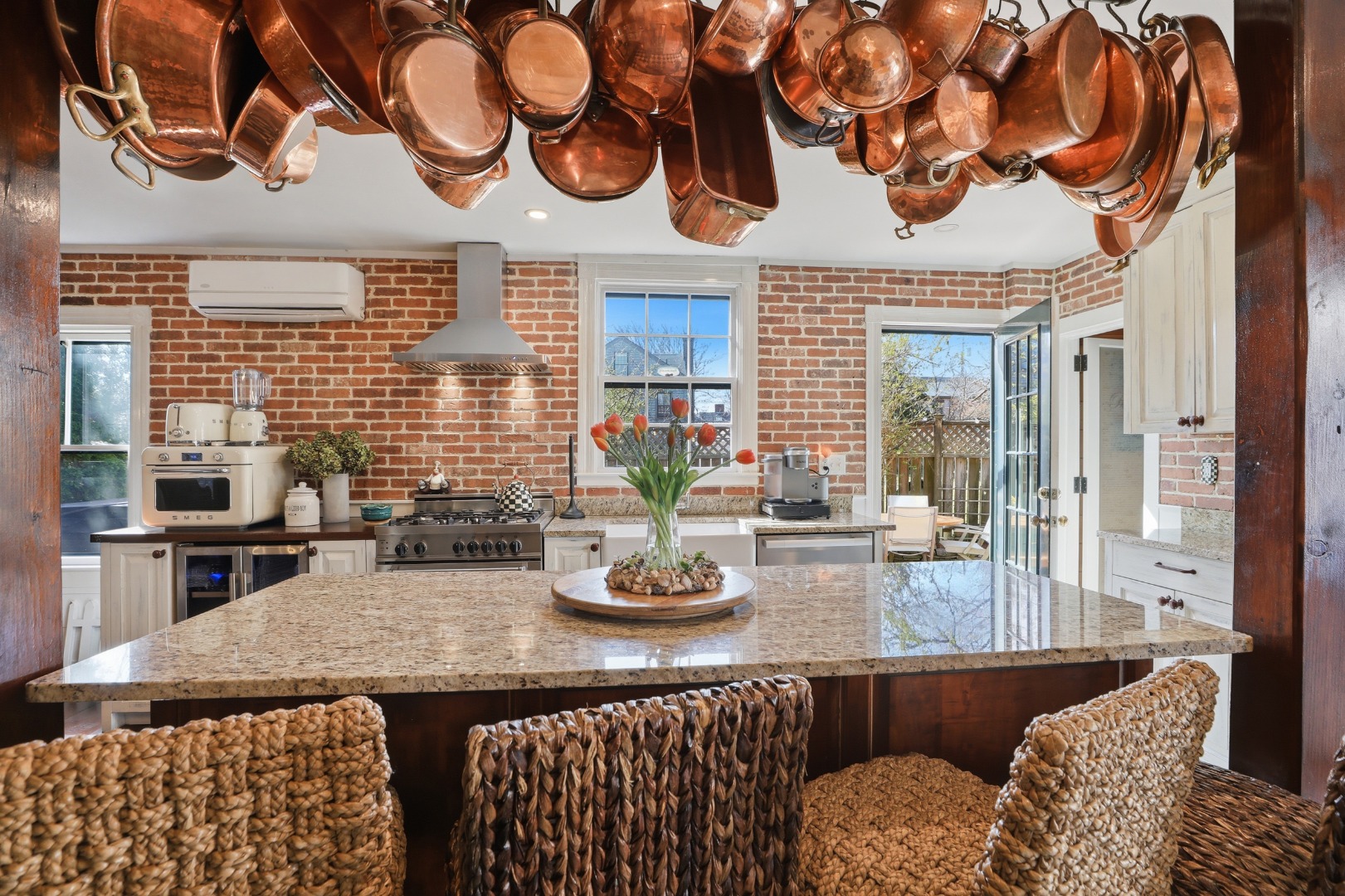 3 Cottage Court Nantucket, MA 02554 - Photo 12 of 41