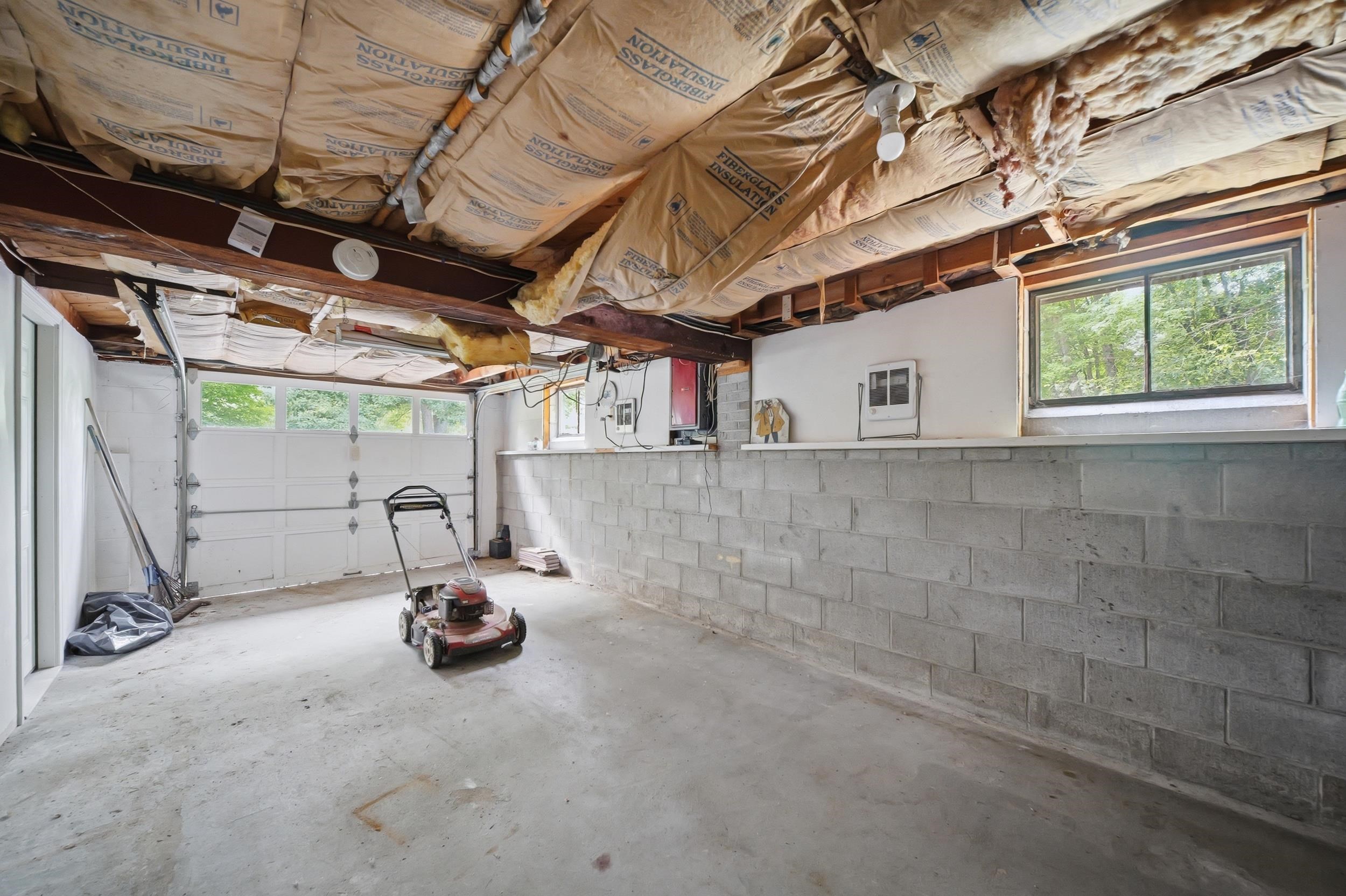 8 Escumbuit Road Derry, NH 03038 - Photo 43 of 59