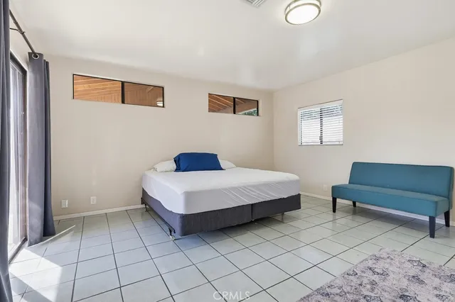 $810,000 | 9341 Greenbush Avenue, Arleta, CA 91331