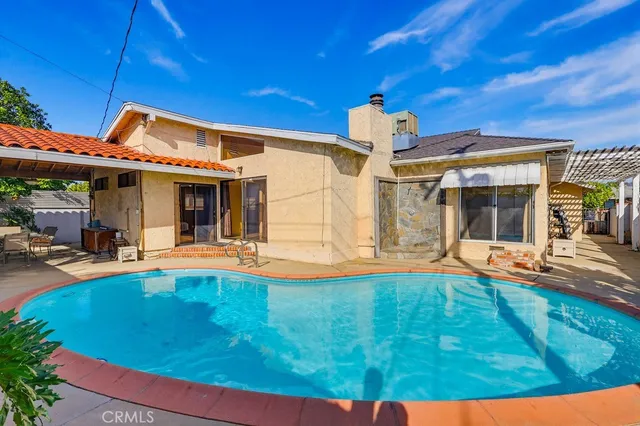 $810,000 | 9341 Greenbush Avenue, Arleta, CA 91331