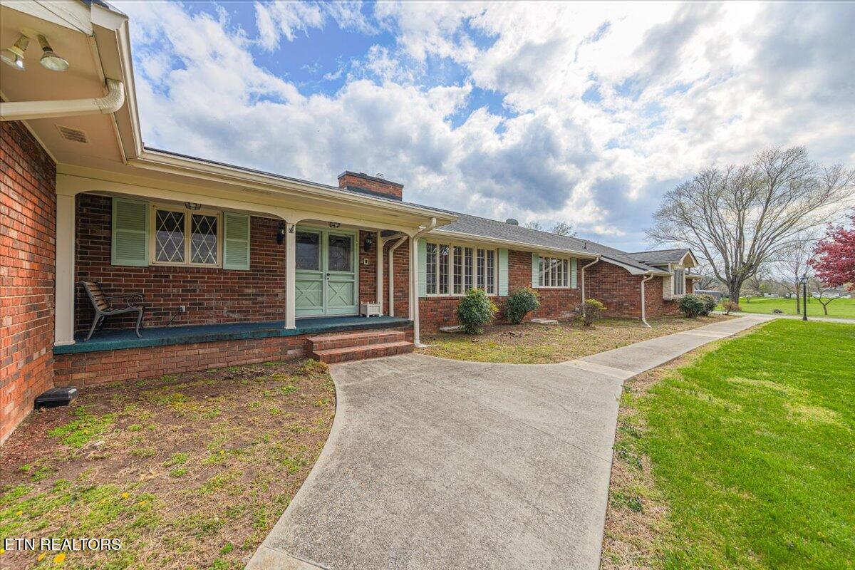 186 Shetland Road La Follette, TN 37766 - Photo 4 of 60 02-Q5A9645-Edit