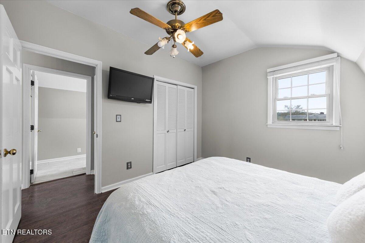 186 Shetland Road La Follette, TN 37766 - Photo 54 of 60 52-Q5A9568