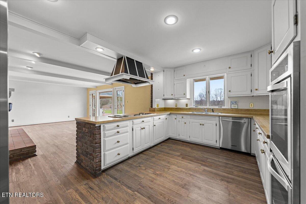 186 Shetland Road La Follette, TN 37766 - Photo 8 of 60 06-Q5A9252