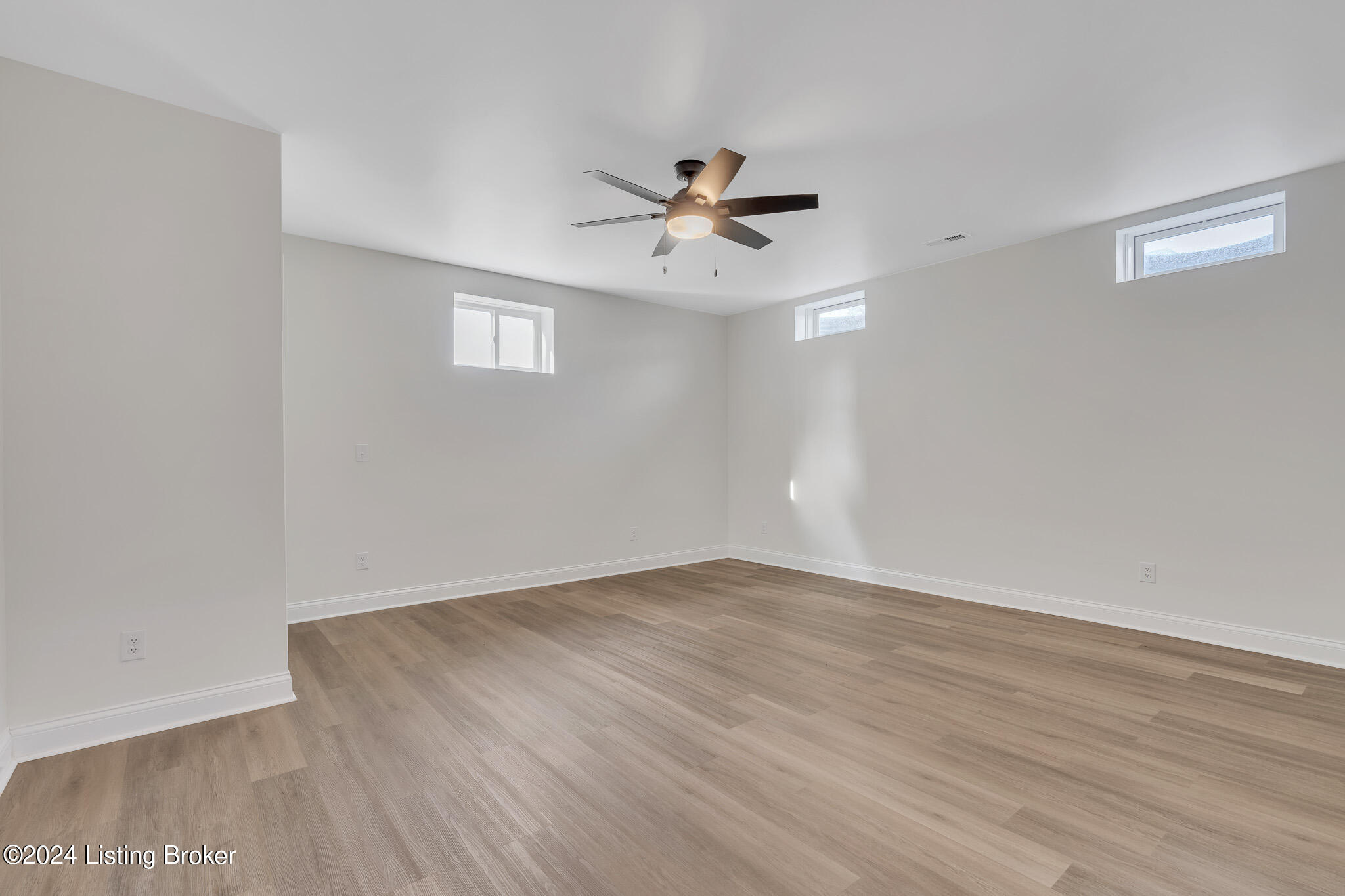 1810 Meremont Ridge Road Louisville, KY 40245 - Photo 35 of 52 DSC07911