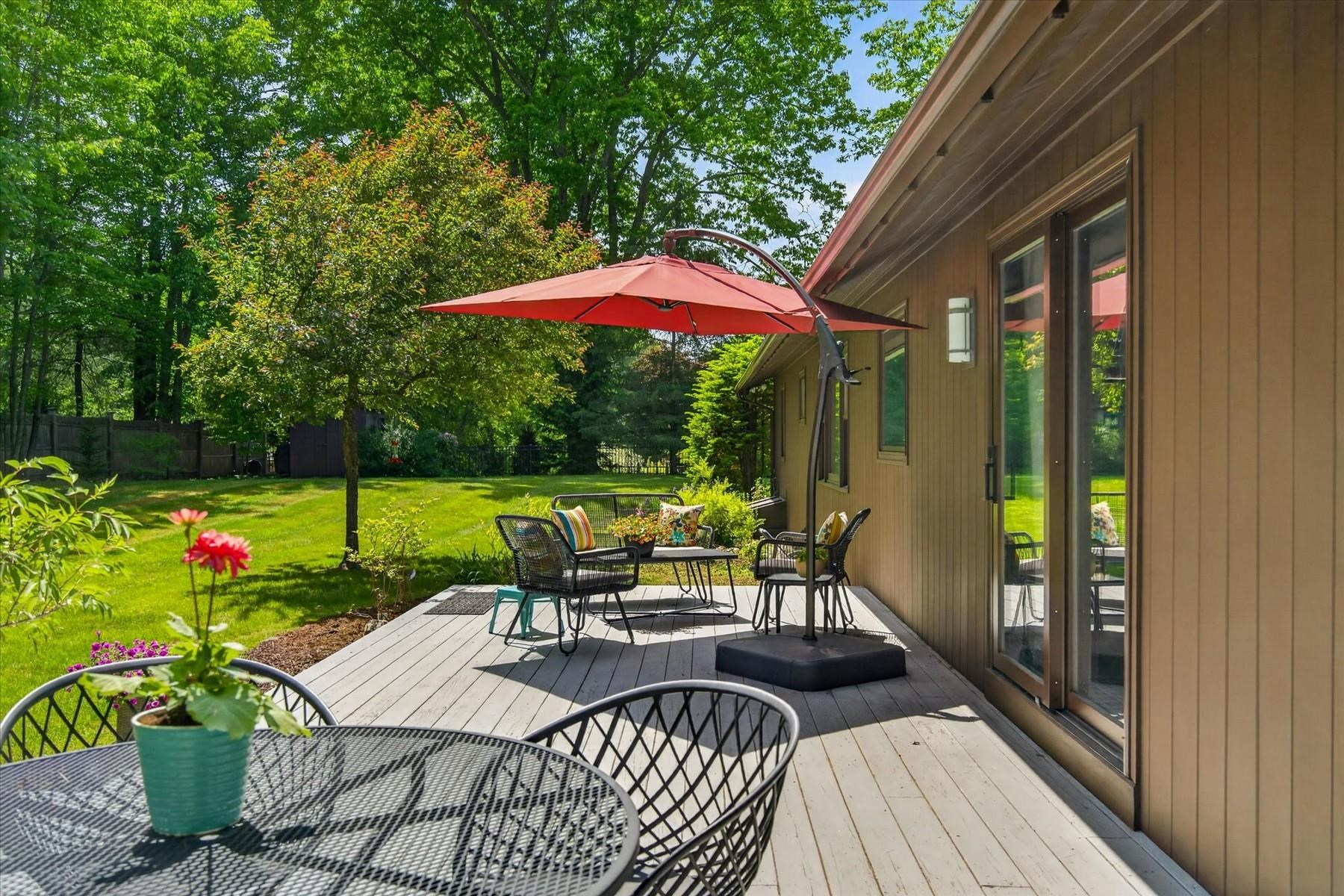 431 Brookwood Rutland, VT 05701 - Photo 5 of 52