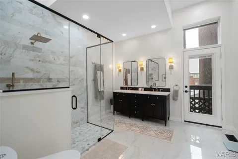 $559,000 | 1913 Hickory Street, St. Louis, MO 63104