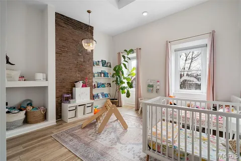 $559,000 | 1913 Hickory Street, St. Louis, MO 63104