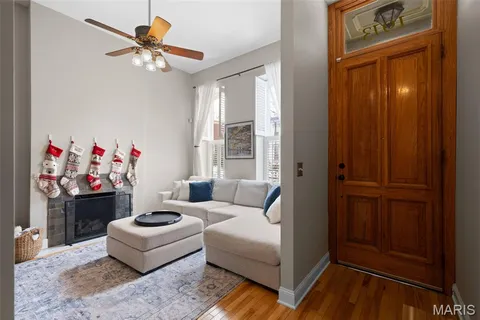 $559,000 | 1913 Hickory Street, St. Louis, MO 63104