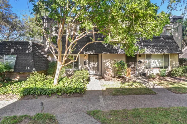 $355,000 | 7468 Fairway 2 Avenue, Fair Oaks, CA 95628