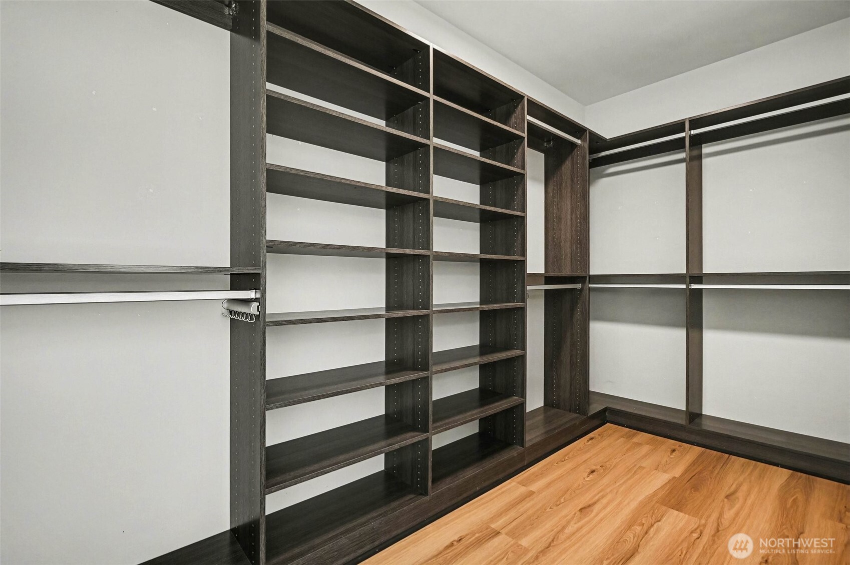 19611 140th Avenue Southeast Renton, WA 98058 - Photo 14 of 36