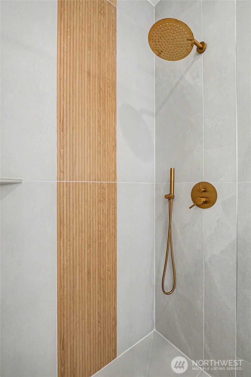 19611 140th Avenue Southeast Renton, WA 98058 - Photo 15 of 36