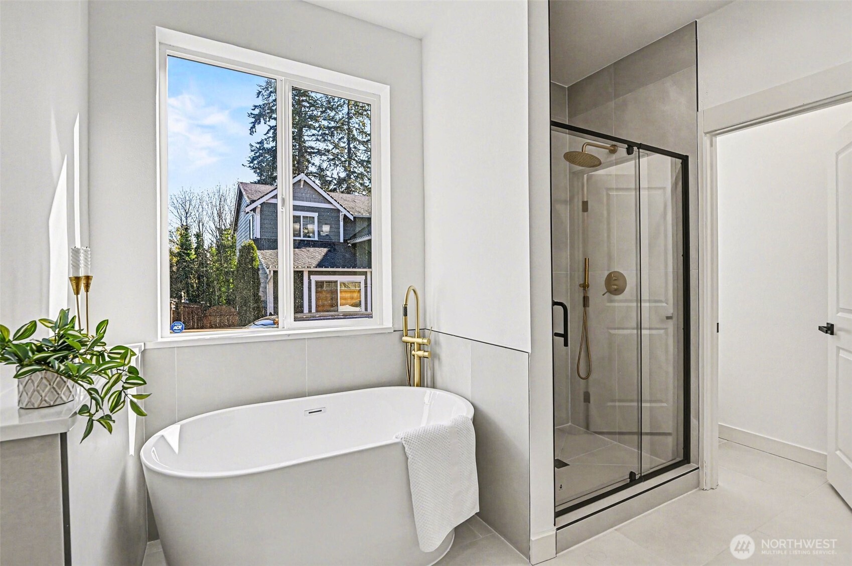 19611 140th Avenue Southeast Renton, WA 98058 - Photo 16 of 36