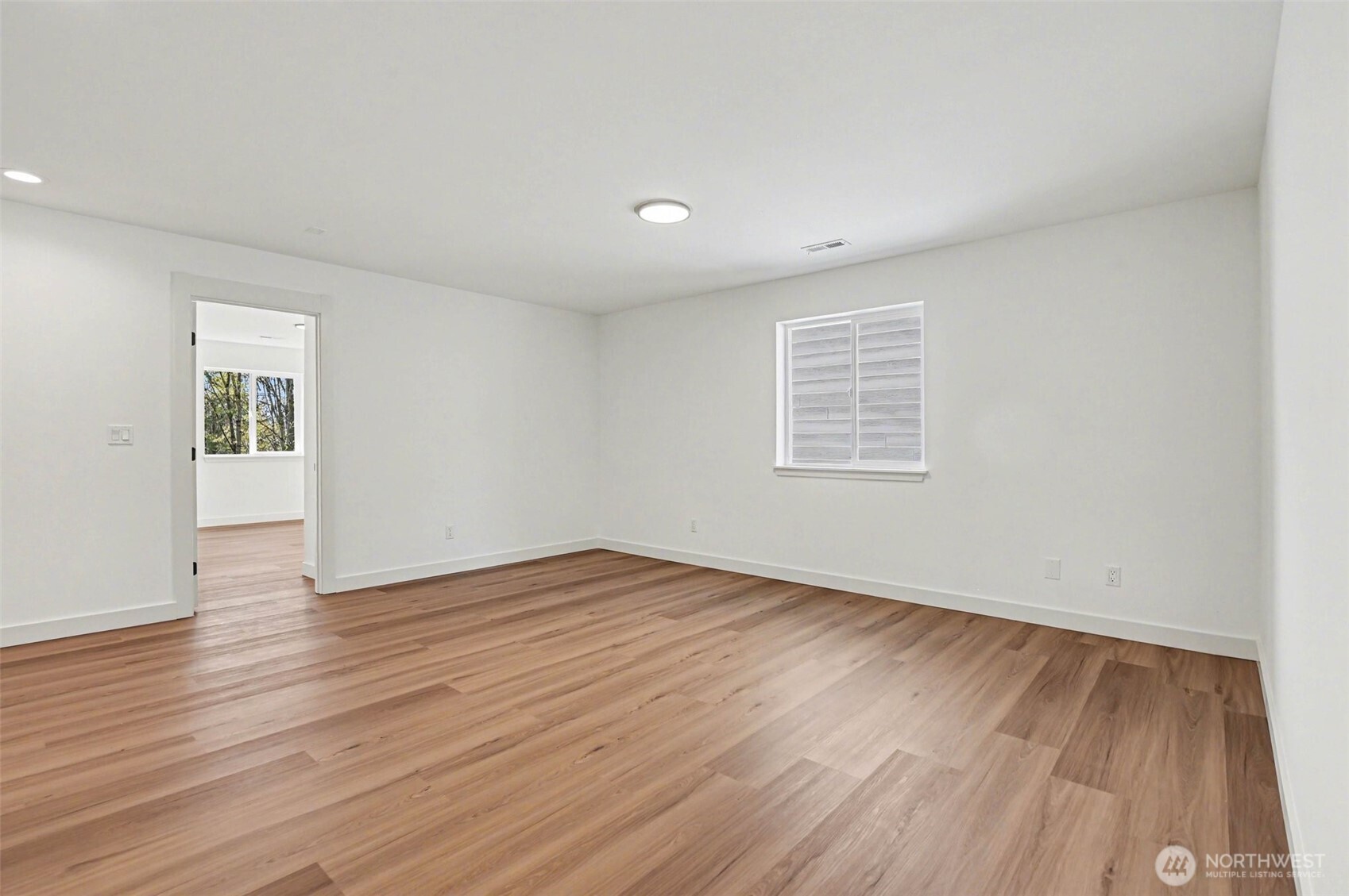 19611 140th Avenue Southeast Renton, WA 98058 - Photo 22 of 36