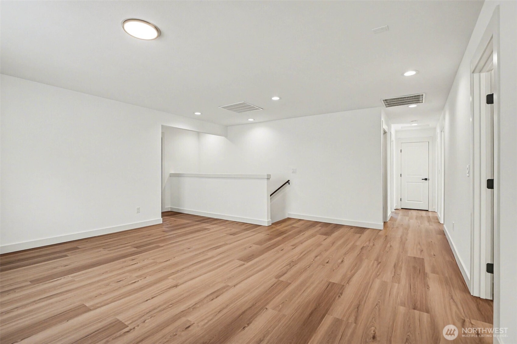 19611 140th Avenue Southeast Renton, WA 98058 - Photo 27 of 36