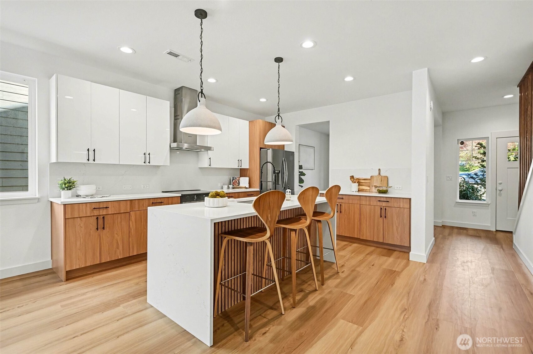 19611 140th Avenue Southeast Renton, WA 98058 - Photo 9 of 36