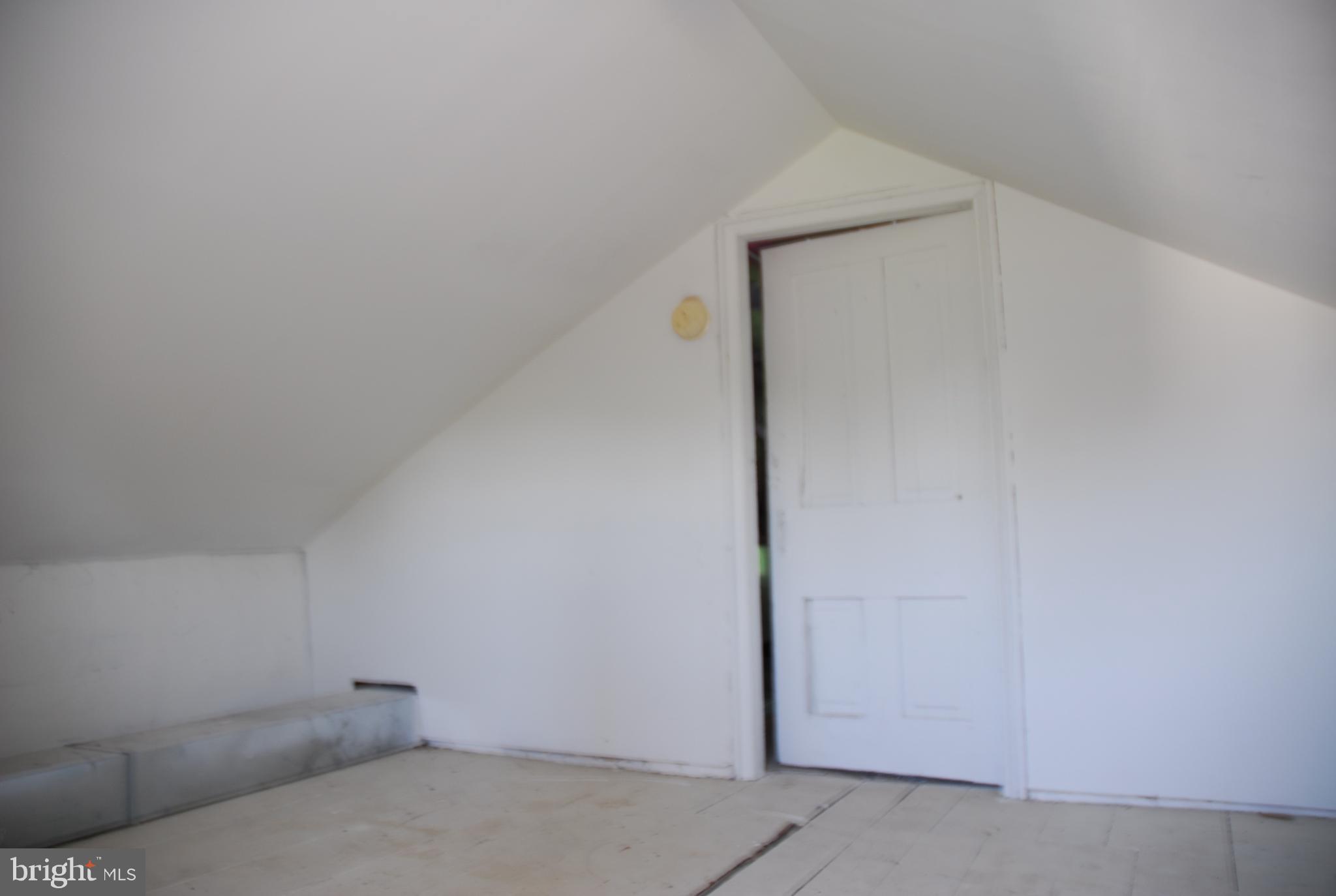 1611 Whitehall Road Norristown, PA 19403 - Photo 15 of 15 3rd floor area