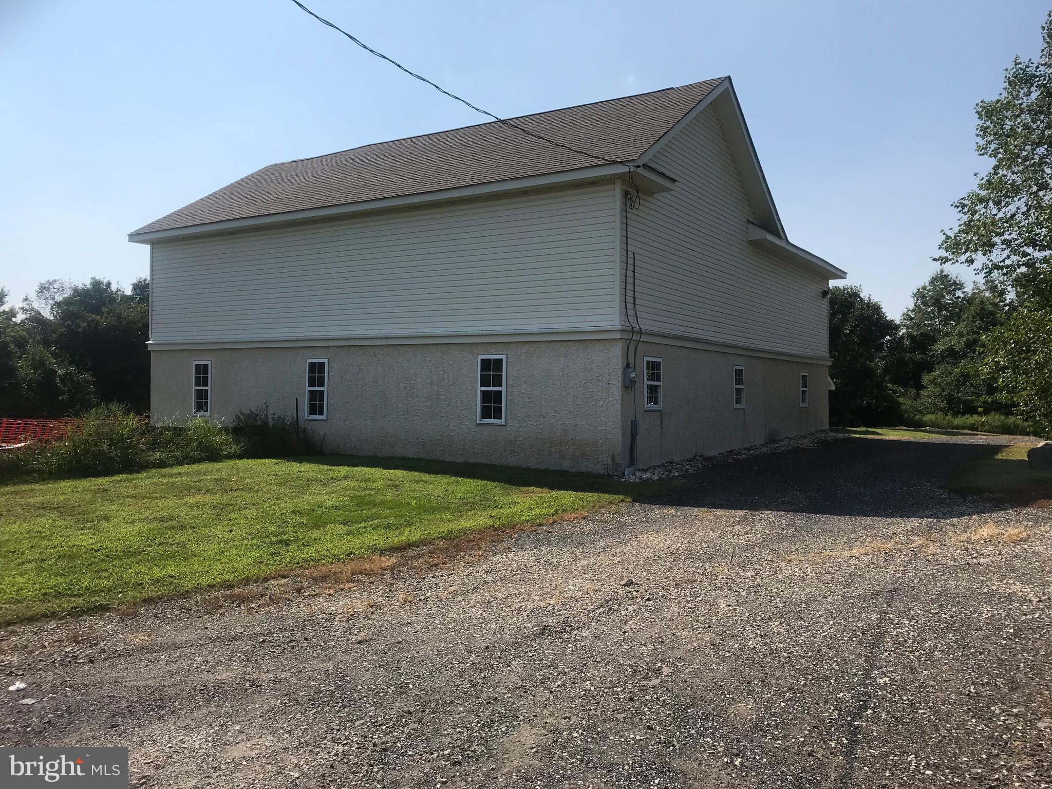 1611 Whitehall Road Norristown, PA 19403 - Photo 4 of 15 Bankl Barn