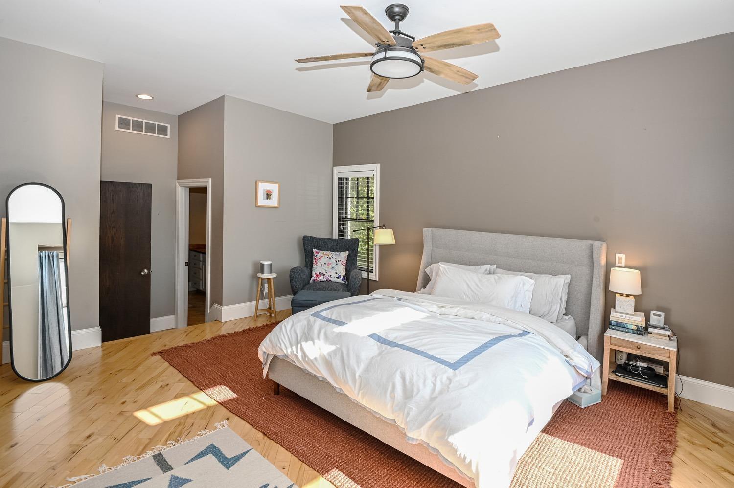 160 Goethe Street Cincinnati, OH 45202 - Photo 11 of 28
