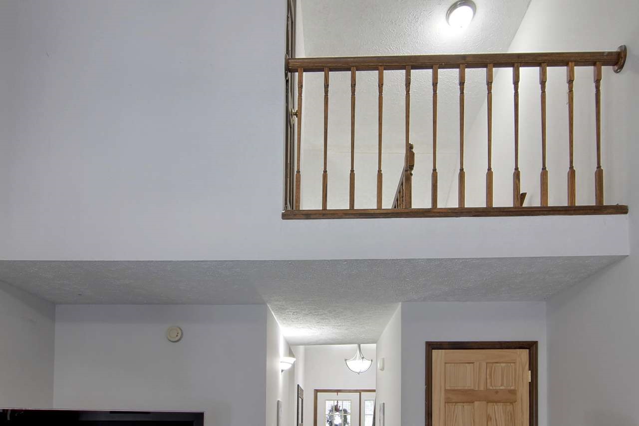 1102 Smith Road Traverse City, MI 49696 - Photo 11 of 31 1856030-10.JPG
