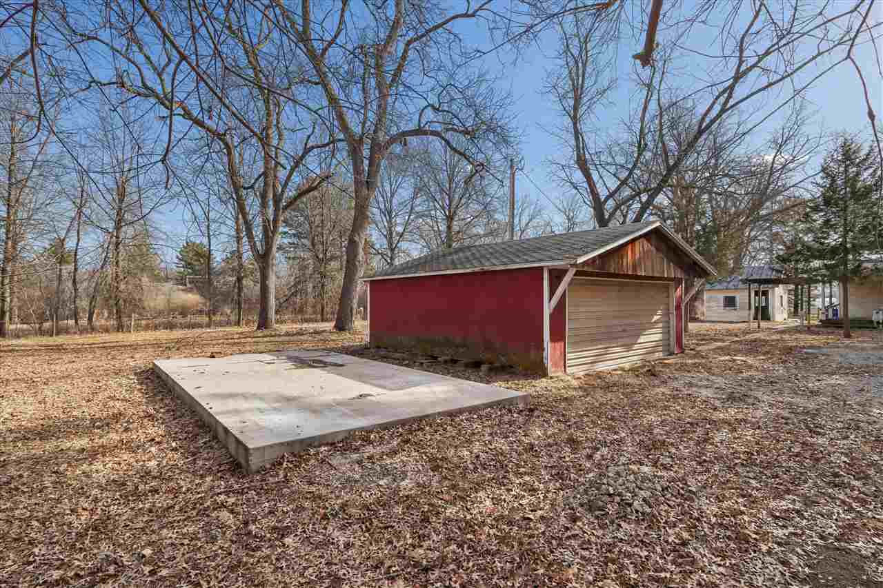 2646 Sugar Bottom Road Northeast Solon, IA 52333 - Photo 5 of 18 Gallery Image 5