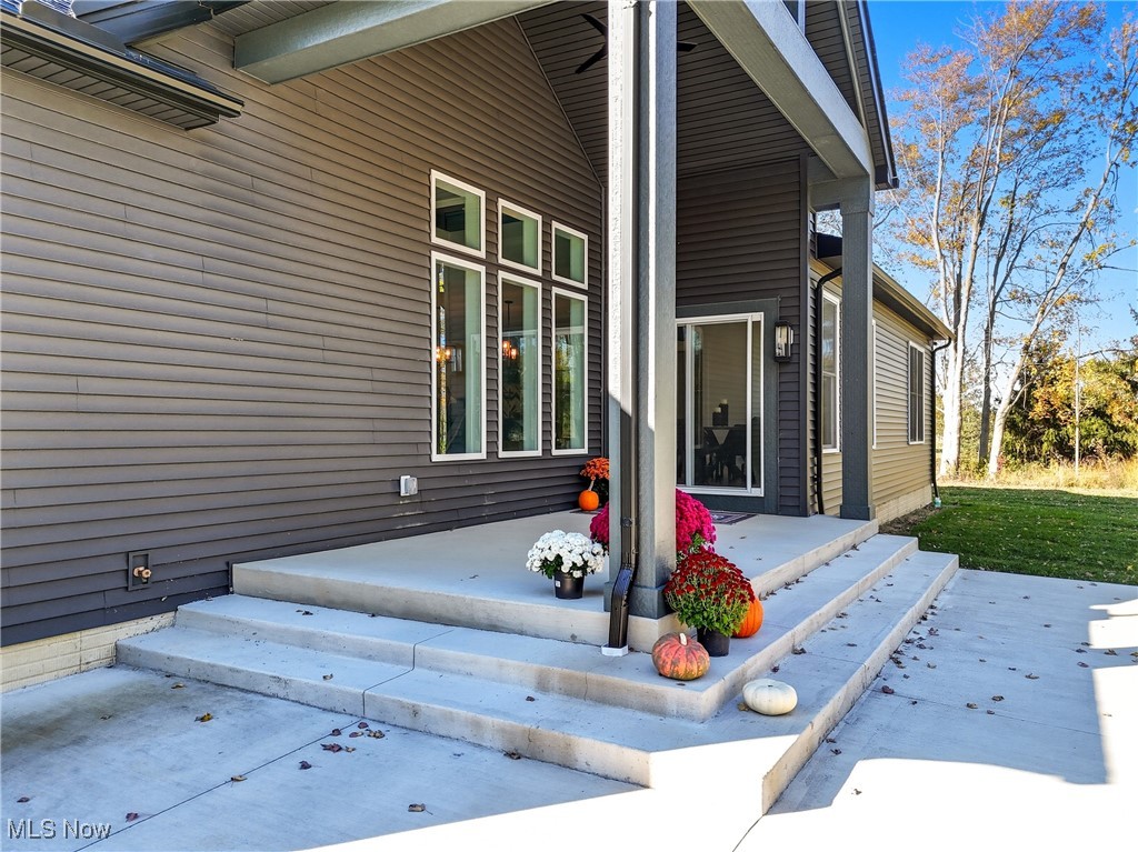 5906 Russia Road Amherst, OH 44001 - Photo 10 of 50 Gallery Image 10