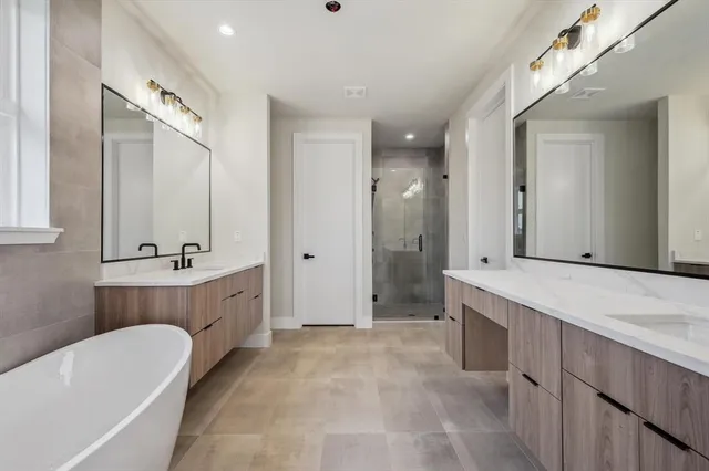 a view of a livingroom with a window