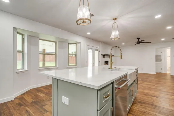$449,000 | 220 Rolling Hills Drive, Aledo, TX 76008