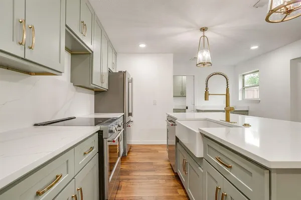 $449,000 | 220 Rolling Hills Drive, Aledo, TX 76008