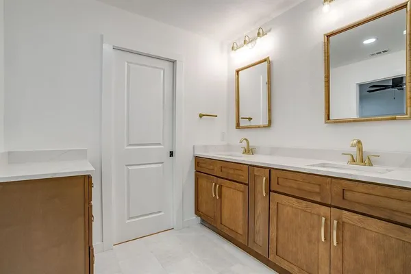 $449,000 | 220 Rolling Hills Drive, Aledo, TX 76008